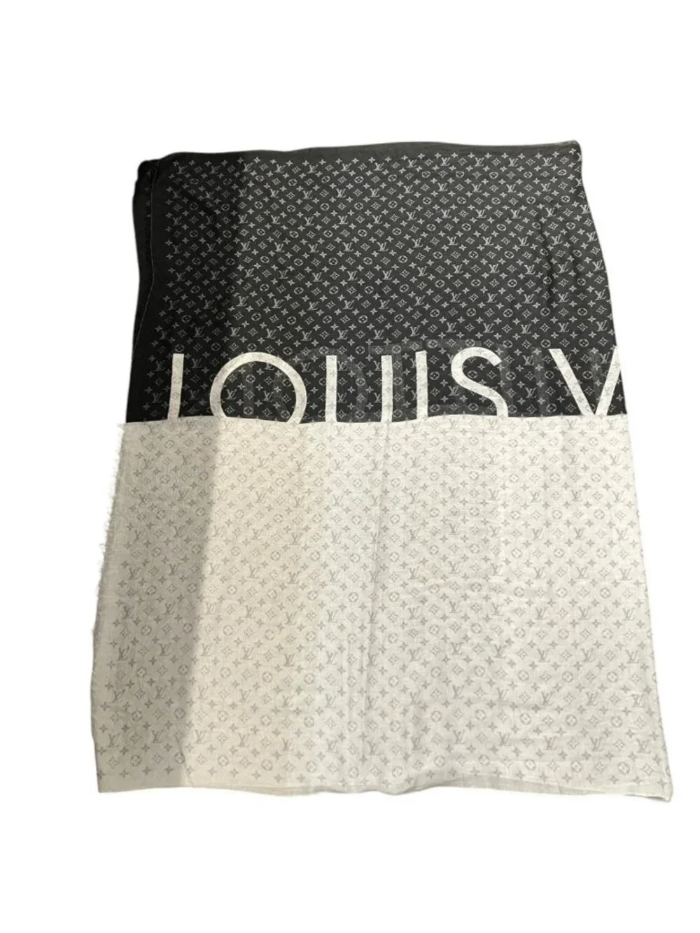 Louis Vuitton Ettore Monogram Shawl Silk Cashmere Scarf